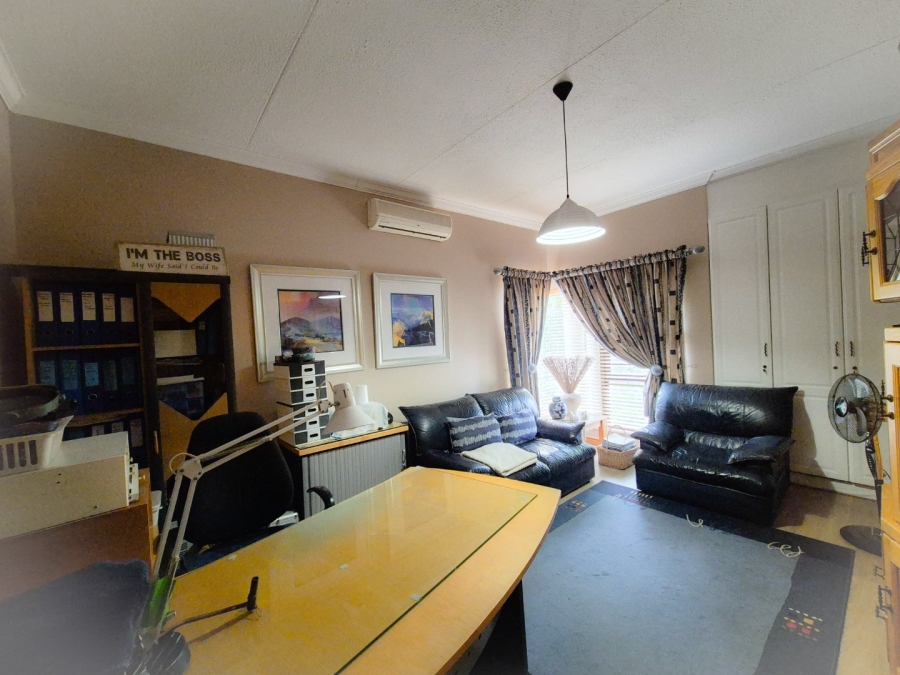 4 Bedroom Property for Sale in Maraldi Estate Free State